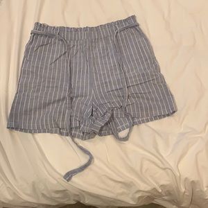 Summer striped shorts with removable belt